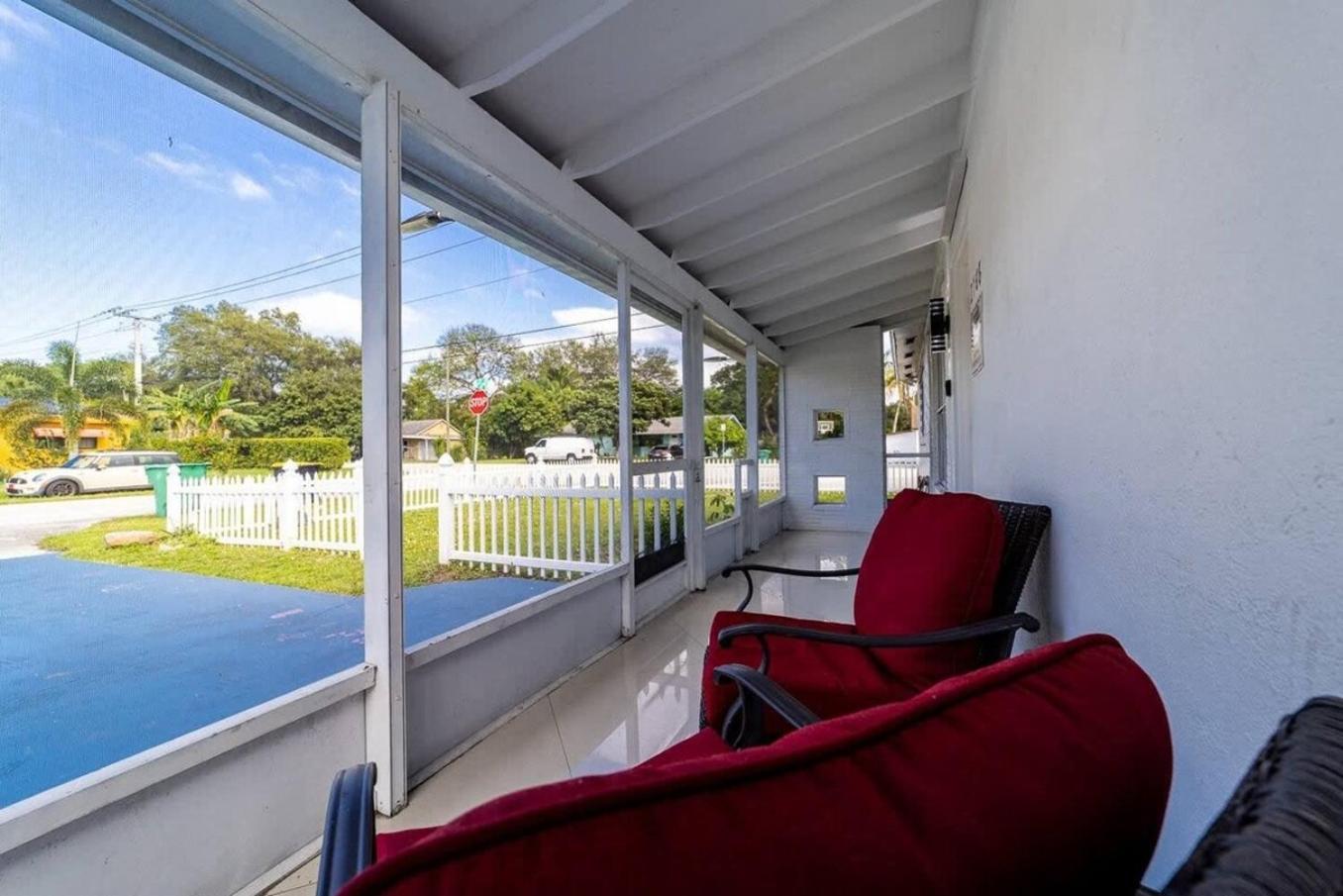 Private Heated Pool Villa In Ftl Near Beach Fort Lauderdale Exteriör bild